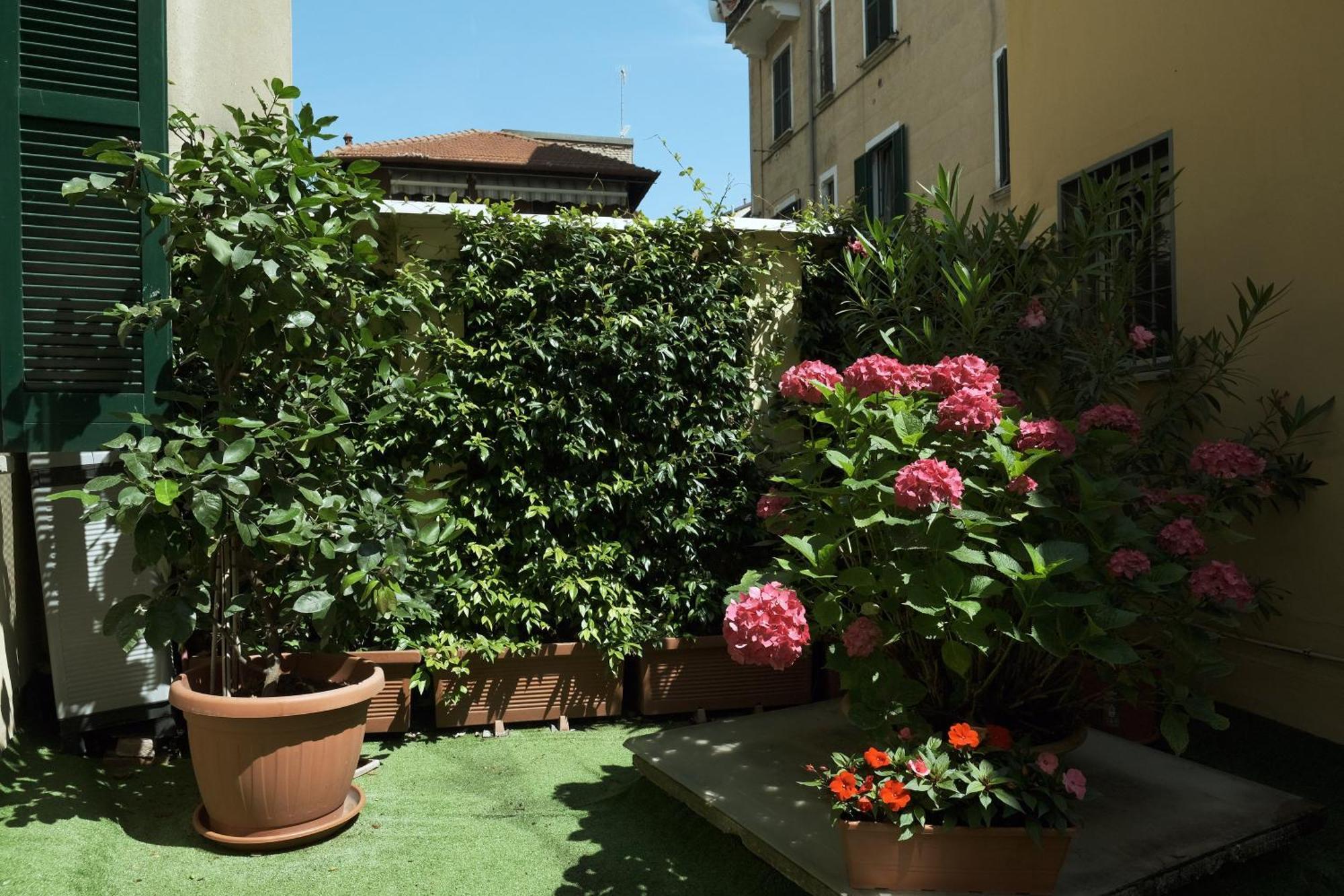 Comecasa Flowery Terraced Apartment 米兰 外观 照片